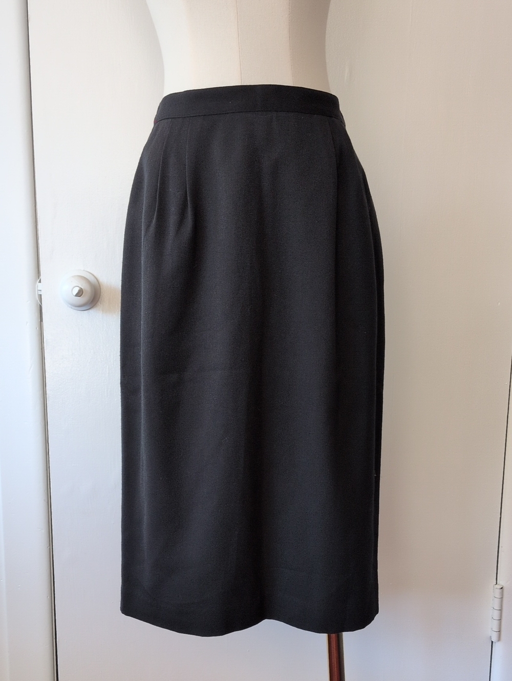 Jacqueline Ferrar Black Midi Skirt - Size 10
